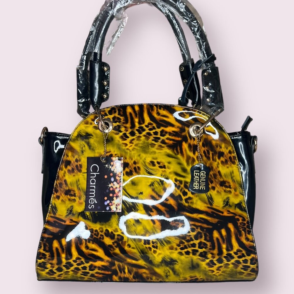 NWT Shiny Tiger Purse, Leather